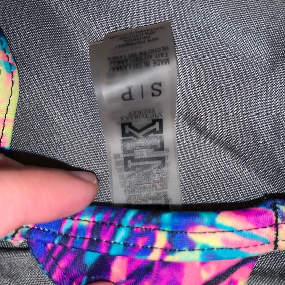 Victoria secret pink muti colored bikini - Picture 5 of 6